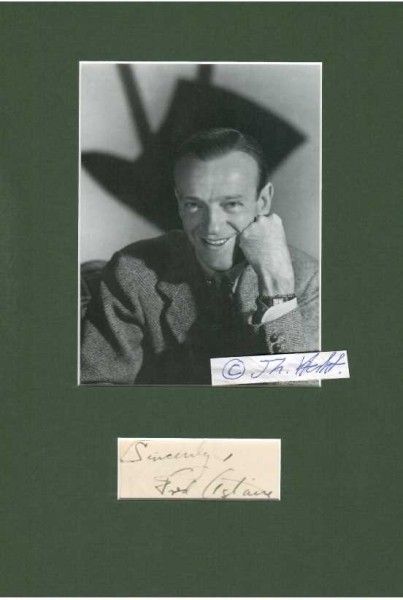 FRED ASTAIRE (1900-87) US-amerikanischer Tänzer, Choreograf, Sänger und Schauspieler. Seine Karriere in Film, Fernsehen und Theater umspannte insgesamt 76 Jahre. Er bildete mit GINGER ROGERS (1911-95) das wohl berühmteste Tanzpaar der Welt-Copy