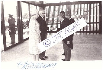 GUSTAV HEINEMANN (1899-1976) Dr., BUNDESPRÄSIDENT 1969-73 & HILDA HEINEMANN (1896-1979) FIRST LADY