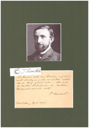 PHILIPP LENARD (Philipp Eduard Anton von Lenard, 1862-1947) Professor Dr., österreichisch-ungarischer, ab 1907 deutscher Physiker. Für seine Arbeiten über Kathodenstrahlen und die Entwicklung der Elektronentheorie wurde ihm 1905 der Nobelpreis für Physik verliehen. Ab 1907 Direktor des Instituts für Physik und Radiologie an der Ruprecht-Karls-Universität Heidelberg.
