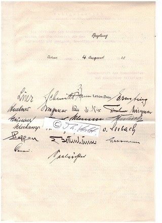 WILHELM CANARIS (1887-1945 aufgrund Kontakt zum Widerstand im KZ Flossenbrück erhängt) deutscher Admiral. Während der Zeit des Nationalsozialismus war er von 1935 bis 1944 Leiter der Abwehr, des militärischen Geheimdienstes der Wehrmacht.
