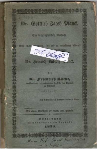 FRIEDRICH LÜCKE (1791-1855) deutscher evangelischer Theologe, Universitätsprofessor und Abt des Klosters Bursfelde bei Hann. Münden. Im Jahre 1827 erhielt er einen Ruf an die Universität Göttingen, wo er Exegese, Dogmatik und Ethik lehrte. 1839 Konsistorialrat in Hannover . Lücke war als Schüler Friedrich Schleiermachers (dessen Hermeneutik er postum herausgab) ein Vertreter der Vermittlungstheologie; er prägte in diesem Sinn den Begriff „Vermittlung.“ Als einer der wichtigsten Neutestamentler seiner Zeit spezialisierte er sich auf das Corpus Johanneum und wurde zum Begründer der Apokalyptikforschung („Apokalyptik“ ist ebenfalls eine Begriffsprägung Lückes)