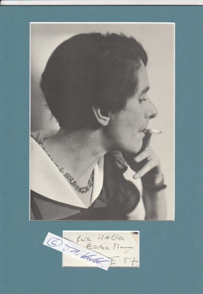 ERIKA MANN (1905-69) deutsche Schauspielerin, Kabarettistin, Schriftstellerin und Lektorin, gründete 1933 das politische Kabarett Die Pfeffermühle, alibimäßig verheiratet mit Gustaf Gründgens