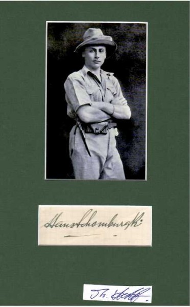 HANS SCHOMBURGK (1880-1967) deutscher Afrikaforscher und Schriftsteller, Pionier des Tierfilms, er entdeckte den Schikande-Fluss und den Sengwe-See in Südangola. 1907 konnte er die Tsetsefliege als Überträger der Schlafkrankheit bestimmen, 1909 brachte er den ersten ostafrikanischen Elefanten, 1912 das zweite Zwergflusspferd nach Europa.