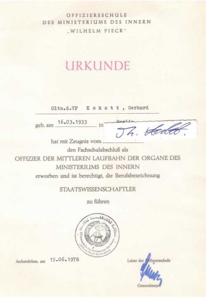 UNBEKANNT deutscher Generalmajor der DDR, Leiter der Offizierschule des Ministerium des Innern WILHELM PIECK