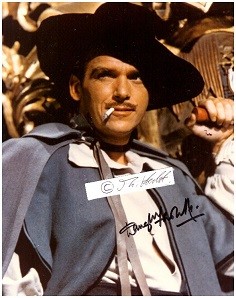 DOUGLAS FAIRBANKS JR. (1909-2000) amerikanischer Filmschauspieler, 1945 bis 1950 Präsident von CARE International, drei Sterne auf dem Hollywood Walk of Fame / American actor and producer, and a decorated naval officer of World War II., once married to Joan Crawford