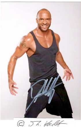 DETLEF D! SOOST (1970) deutscher Tänzer, Choreograf und Fitnesstrainer. Er wurde zwischen 2000 und 2012 als Jurymitglied und Coach in der Castingshow Popstars bekannt..