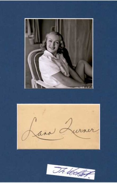 LANA TURNER (1921-95) US-amerikanische Filmschauspielerin, u.a. Im Netz der Leidenschaften, Glut unter der Asche und Solange es Menschen gibt. Während des Zweiten Weltkriegs war sie ein beliebtes Pin-up-Girl und Sexsymbol