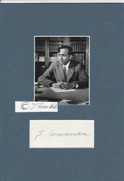 SUBRAHMANYAB CHANDRASEKHAR (1910-95) Professor Dr., US-amerikanischer (Astro-)Physiker und 1983 Nobelpreisträger für Physik indischer Herkunft