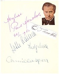 PAUL HENCKELS (1885-1967) deutscher Schauspieler, oft komisch-kauzige Rollen mit rheinischem Akzent. Unter seinen über 200 Filmrollen zählen der Professor Bömmel in Die Feuerzangenbowle und Dr. Pudlich in den Immenhof-Filmen zu den bekanntesten.