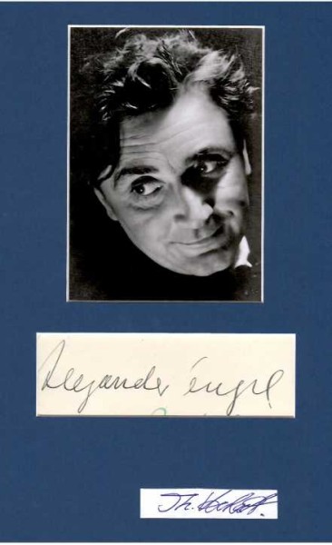 ALEXANDER ENGEL (1902-68) deutscher Schauspieler und Regisseur; oft skurrile Figuren, zuletzt trat er in einigen Edgar-Wallace-Filmen als mysteriöser Arzt oder Geistlicher in Erscheinung