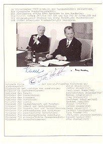 WILLY BRANDT (1913-92) BUNDESKANZLER / Friedensnobelpreis & Bundestagspräsident KAI-UWE VON HASSEL (1913-97)