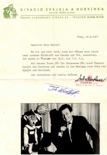 MILOS KIRSCHNER (1927-96) tschechischer Puppenspieler, Schauspieler und Sänger sowie langjähriger Leiter und Hauptinterpret des Prager Puppentheaters Spejbl und Hurvínek