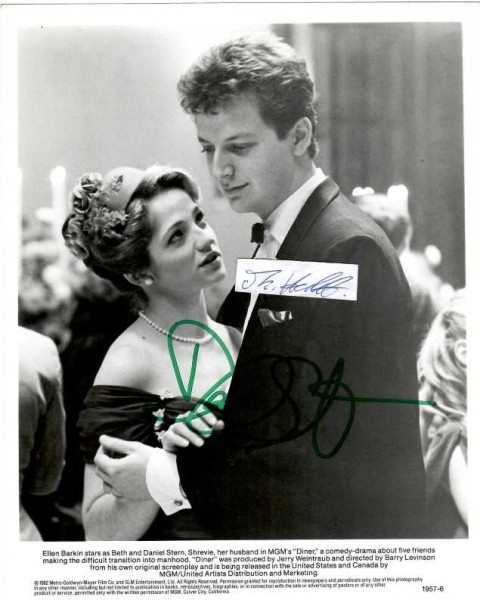 DANIEL STERN (1957) US-amerikanischer Schauspieler. Berühmtheit erlangte er vor allem als Einbrecher Marv in Kevin allein zu Haus (1990) und dessen Fortsetzung Kevin – Allein in New York (1992).