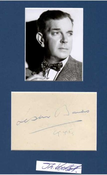 LESLIE BANKS(18907-1952) britischer Schauspieler / english actor. Zu seinen größten Rollen am Theater zählten der Captain Hook in Peter Pan 1924 am Broadway, die Titelrolle in Cyrano de Bergerac und Petruchio in Der Widerspenstigen Zähmung 1937. Unter seinen Filmauftritten blieb neben Graf Zaroff vor allem seine Mitwirkung an den beiden Alfred-Hitchock-Thrillern Der Mann der zuviel wußte (1934) und Riff-Piraten (1939) in Erinnerung.