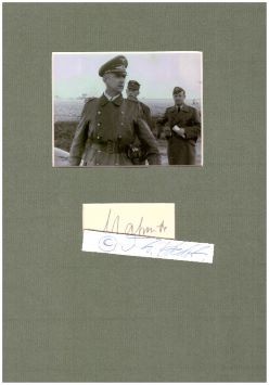 ALFRED MAHNCKE (1888-1979) deutscher Flugpionier, General der Flieger im Zweiten Weltkrieg, 1933 Oberstleutnant der Polizei, 1935 wechselte er als Oberst zur neu gegründeten Luftwaffe der Wehrmacht, wo er das Amt des Präsidenten der Deutschen Luftsportverbände, Reichsluftsportführer und Inspekteur der Luftwaffenreserve übernahm
