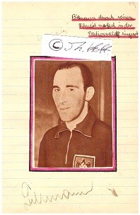 WILLI BILLMANN (1911-2001) BILLI, deutscher Fußballspieler des 1. FC Nürnberg, der in der deutschen Fußballnationalmannschaft in den Jahren 1937 bis 1941 zu 11 Länderspieleinsätzen kam.
