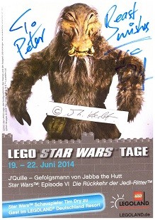 TIM DRY (1952) britischer Pantomime, Schriftsteller, Fotokünstler, Musiker und Schauspieler, der vor allem durch seine Rolle in „Die Rückkehr der Jedi-Ritter“ und dem Kult-Science-Fiction-/Horrorfilm „Xtro“ bekannt wurde.