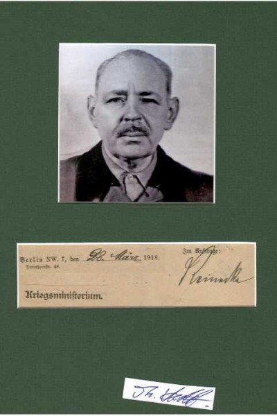 HERMANN REINECKE (1888-1973) deutscher General der Infanterie im 2. Weltkrieg, saß mit Freisler zu Gericht über die Widerstandskämpfer, Chef des Allgemeinen Wehrmachtamtes im OKW, ab 1943 zugleich Chef des NS-Führungsstabes des OKW