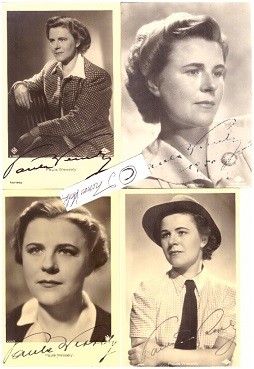 PAULA WESSELY (1907-2000) österreichische Schauspielerin österreichische Film- und Theaterschauspielerin. Sie war die Ehefrau von Attila Hörbiger und die Mutter der Schauspielerinnen Christiane Hörbiger, Elisabeth Orth und Maresa Hörbiger.