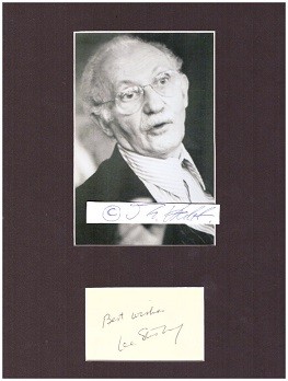 LEE STRASBERG (1901-82) US-amerikanischer Theaterregisseur, bedeutender Schauspiellehrer und Schauspieler. Er gilt als Begründer des Method Actings.
