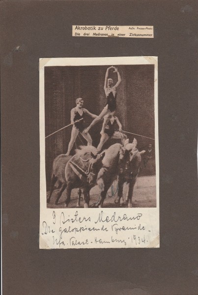 DIE DREI MEDRANOS / 3 SISTERS MEDRANOS (Theresa (1911-51), Anita & Wanda Medrano - 1934) deutsche Kunstreiterinnen, CIRCUS MEDRANO