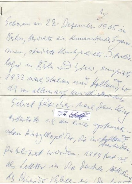 RUDOLF HIRSCH (1905-96) Dr.phil., deutscher Kunsthistoriker, Verleger und Literaturwissenschaftler. 1933 floh er wegen seiner jüdischen Herkunft nach Amsterdam und war 1935 Mitarbeiter der Zeitschrift Kroniek van hedendaagsche kunst en Kultur. Nach einem Aufenthalt in Italien kehrte in die Niederlande zurück, wo er während der Besetzung durch deutsche Truppen ab 1940 im Untergrund lebte. 1948 wurde er nach dem Zusammenschluss der Verlagsgesellschaft Bermann-Fischer und des in Amsterdam ansässigen deutschen Exilverlags Querido dessen Lektor. 1950 kehrte er nach Deutschland zurück und wurde Cheflektor des neu gegründeten S. Fischer Verlags in Frankfurt am Main.