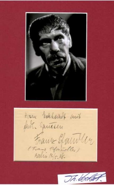 FRANZ PFAUDLER (1893-1956) österreichischer Schauspieler / austrian actor. Er gehörte von 1935 bis 1945 zum Ensemble des Deutschen Theaters in Berlin und spielte ab 1939 am Theater in der Josefstadt in Wien. Pfaudler hatte 1934/1935 in dem Film Glückspilze seine erste von elf Nebenrollen, weitere in Manege 1937 und Schrammeln 1944. Pfaudler stand 1944 in der Gottbegnadeten-Liste des Reichsministeriums für Volksaufklärung und Propaganda.