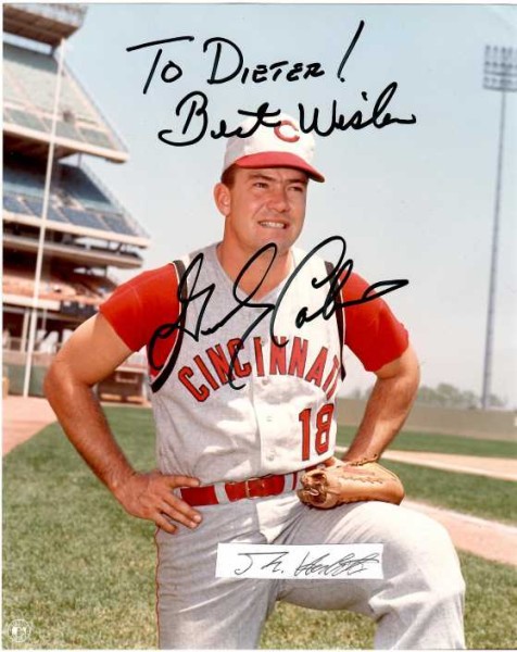 GORDY COLEMAN (1934-94) US-amerikanischer Baseballspieler / American professional baseball first baseman. He played in Major League Baseball with the Cleveland Indians and Cincinnati Reds. He helped the Reds win the 1961 National League pennant, and was inducted into the Cincinnati Reds Hall of Fame in 1972. In 1966, he led all Major League Baseball with a .368 average as a pinch-hitter.