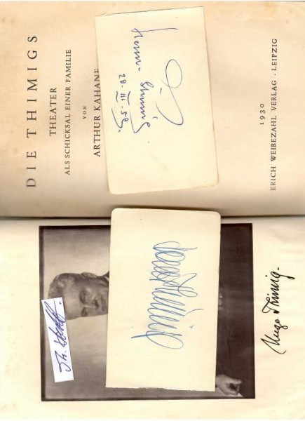 DIE THIMIGS (österreichische Schauspielerdynastie); HANS THIMIG (1900-91) österreichischer Schauspieler und Regisseur, jüngstes Kind des Burgschauspielers Hugo Thimig, Ehrenmitglied des Burgtheaters; HERMANN THIMIG (1890-1987) österreichischer Schauspieler, seit 1938 Staatsschauspieler, Filmband in Gold, Sohn von Hugo Thimig