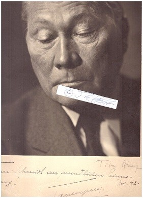 TITA BINZ (eigentlich Juanita Ladewig, 1903-1970) deutsche Photographin, Tochter des Chemikers Arthur Binz und dessen Ehefrau, der Schriftstellerin Juanita Reutlinger, 1938 1938 eigenes Atelier am Kurfürstendamm in Berlin ; PAUL WEGENER (1874-1948) dt. Schauspieler