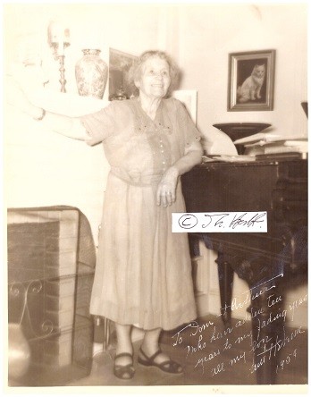 EDITH HELENA (1876-1956) US-amerikanische Sängerin der Vaudeville-Ära, obwohl sie auch in der Oper sang. Sie wurde in New York City unter dem Namen Edith Helen Seymour geboren, ihr Künstlername wurde jedoch zu Edith Helena italienisiert./ American singer of the Vaudeville era
