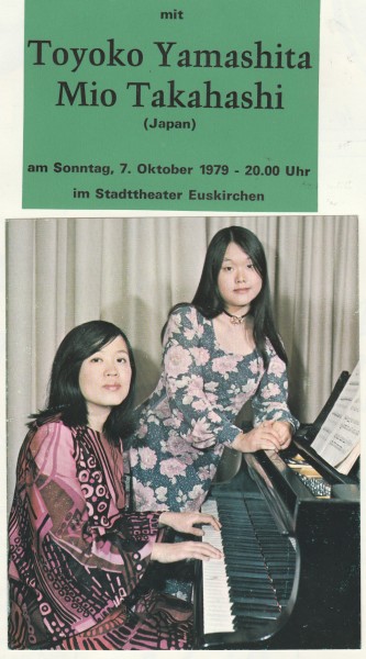 TOYOKO YAMASHITA; MIO TAKAHASHI japanische Pianisten, Klavier zu vier Händen