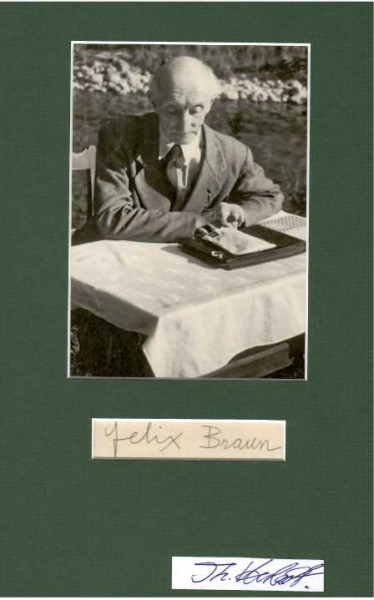 FELIX BRAUN (1885-1973) österreichischer Schriftsteller, Dichter und Dramatiker, Emigant / austrian writer. Sekretär von Hugo von Hofmannsthal und mit diesem befreundet. Er gehörte Anfang des 20. Jahrhunderts zu den jungen Dichtern Wiens und war mit zahlreichen Schriftstellern wie Stefan Zweig, Anton Wildgans oder Max Brod bekannt. Er war Neuromantiker, 1939 emigrierte er nach Großbritannien, wo er bis 1951 blieb und als Dozent Literatur und Kunstgeschichte lehrte