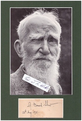 GEORGE BERNARD SHAW (G.B. SHAW, 1856-1950) irischer Dramatiker, Politiker, Satiriker, Musikkritiker und Pazifist, der 1925 den Nobelpreis für Literatur und 1939 den Oscar für das beste adaptierte Drehbuch erhielt