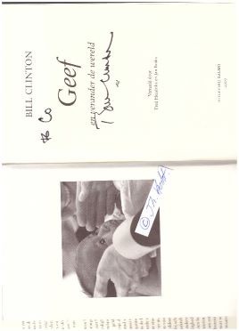 BILL CLINTON (1946) US-amerikanischer Politiker der Demokratischen Partei. Von 1993 bis 2001 war er der 42. Präsident der Vereinigten Staaten. Zuvor war er Gouverneur von Arkansas.