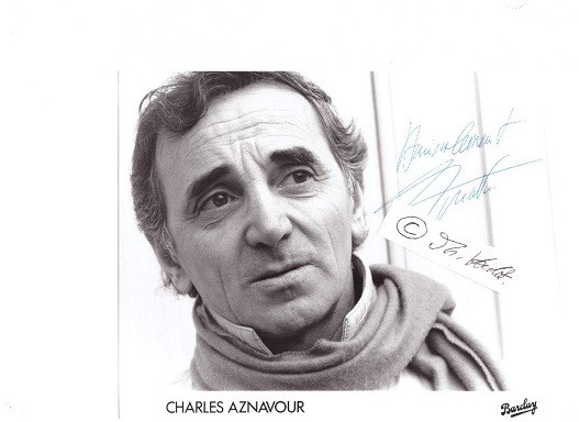CHARLES AZNAVOUR (1924-2018) armenisch-französischer Chansonnier, Sänger, Schauspieler, Liedtexter und Komponist (schrieb mehr als 1000 Chansons)